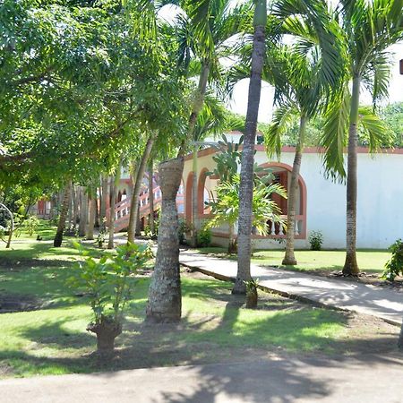 Hidden Paradise Resort Hotel Негрил Экстерьер фото
